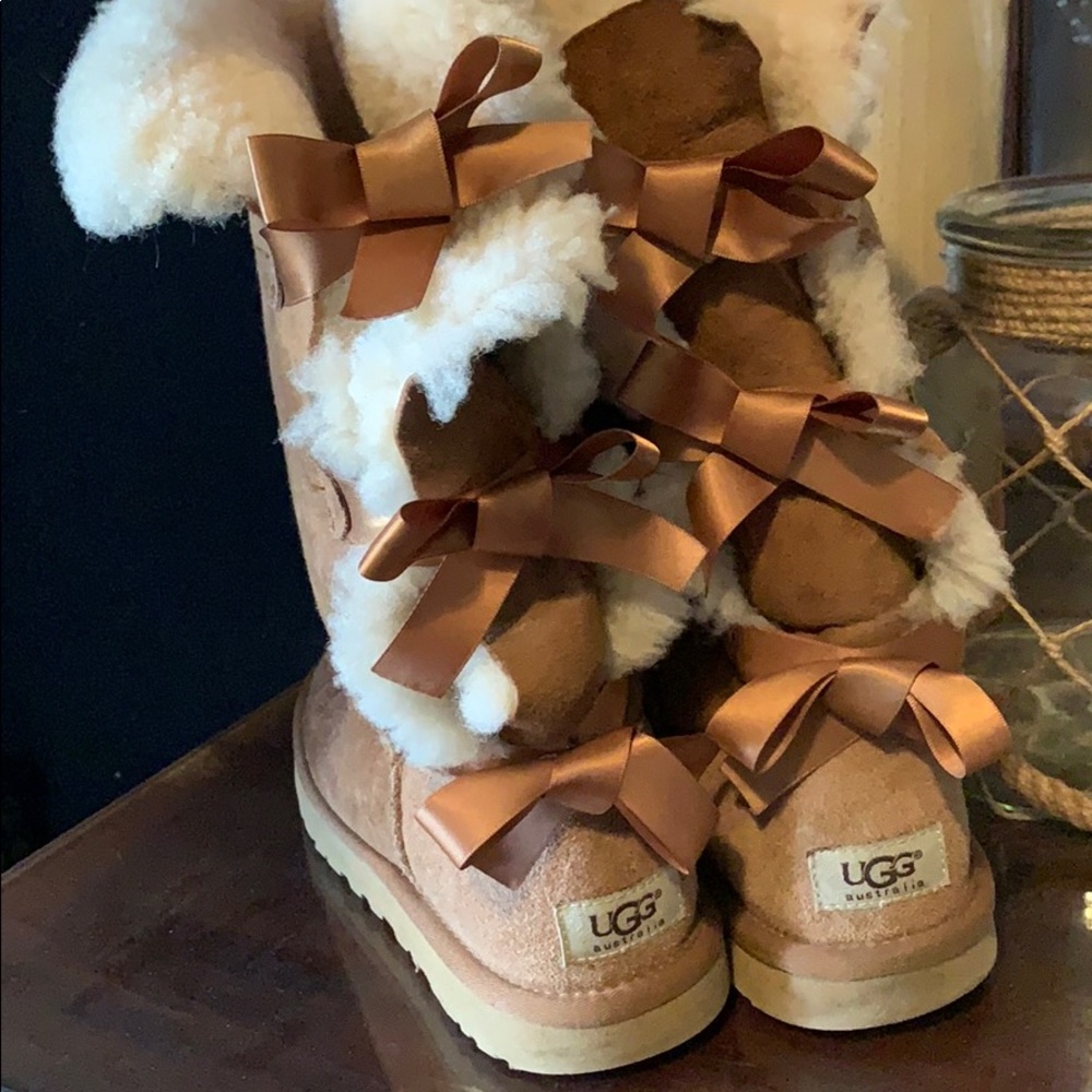 Bailey Bow Uggs